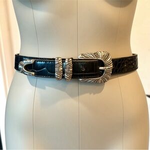 Streets Ahead Croc-Embossed Leather Belt, black w/ carved Silver, S, 27-31